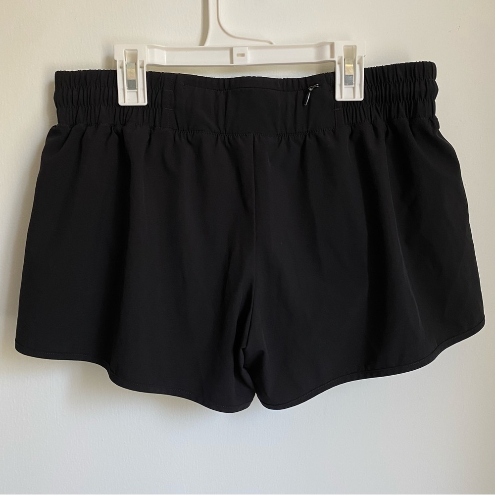 Lorna Jane Mid rise shorts S / M - Picture 2 of 5